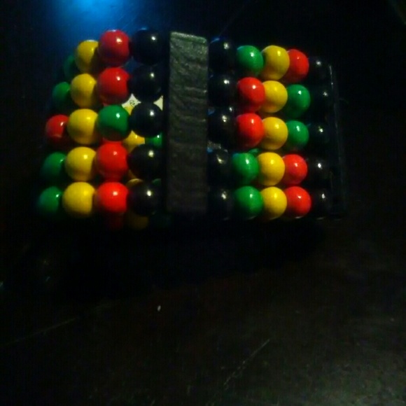 Wood Beaded Braclet - Picture 1 of 1
